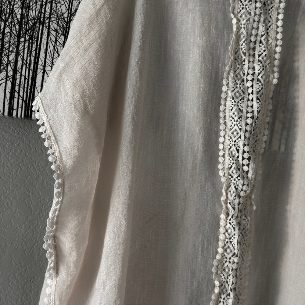 Set of 2 Steve Madden Lace Kimonos Black and Cream - Picture 7 of 8